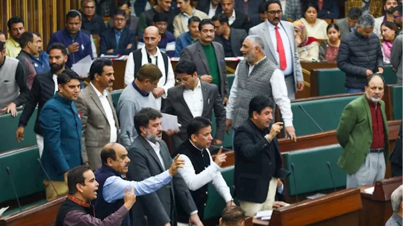 विधानसभा से उमर अब्दुल्ला की पार्टी के 2 विधायकों को सदन से निकाला बाहर, स्पीकर ने क्यों लिया एक्शन?