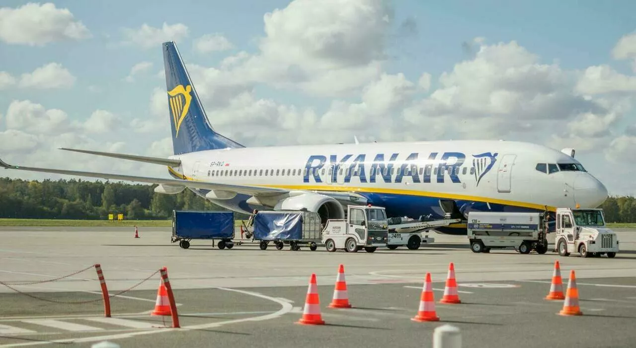 Viaggio in aereo, regola dei 40 minuti «no show»: i passeggeri rischiano una multa salata se la infrangono