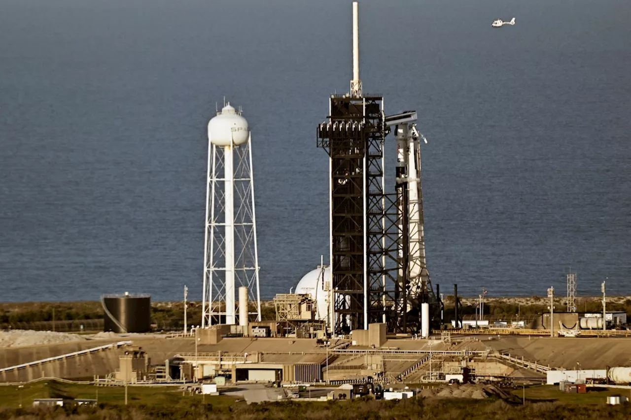 SpaceX scrubs astronaut flight that was to retrieve stuck astronauts