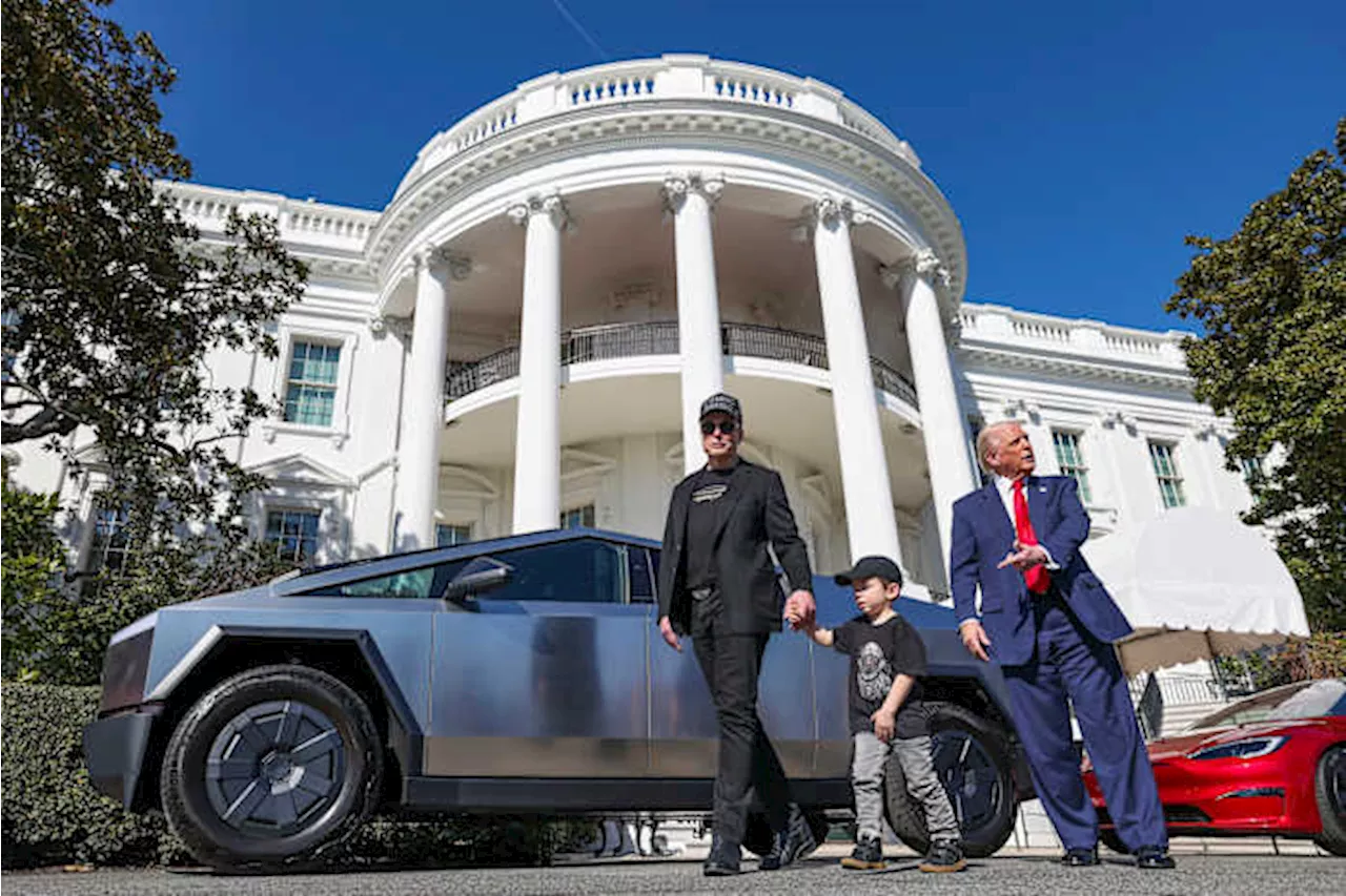 The Latest: Trump hosting White House talks with NATO secretary general