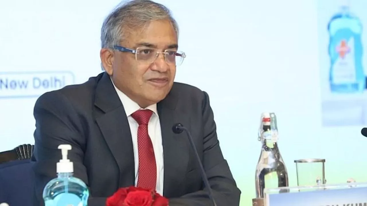 EC: अब किसी भी मतदान केंद्र पर नहीं होंगे 1200 से अधिक मतदाता; चुनाव आयोग का फैसला, जानें अभी क्या है नियम