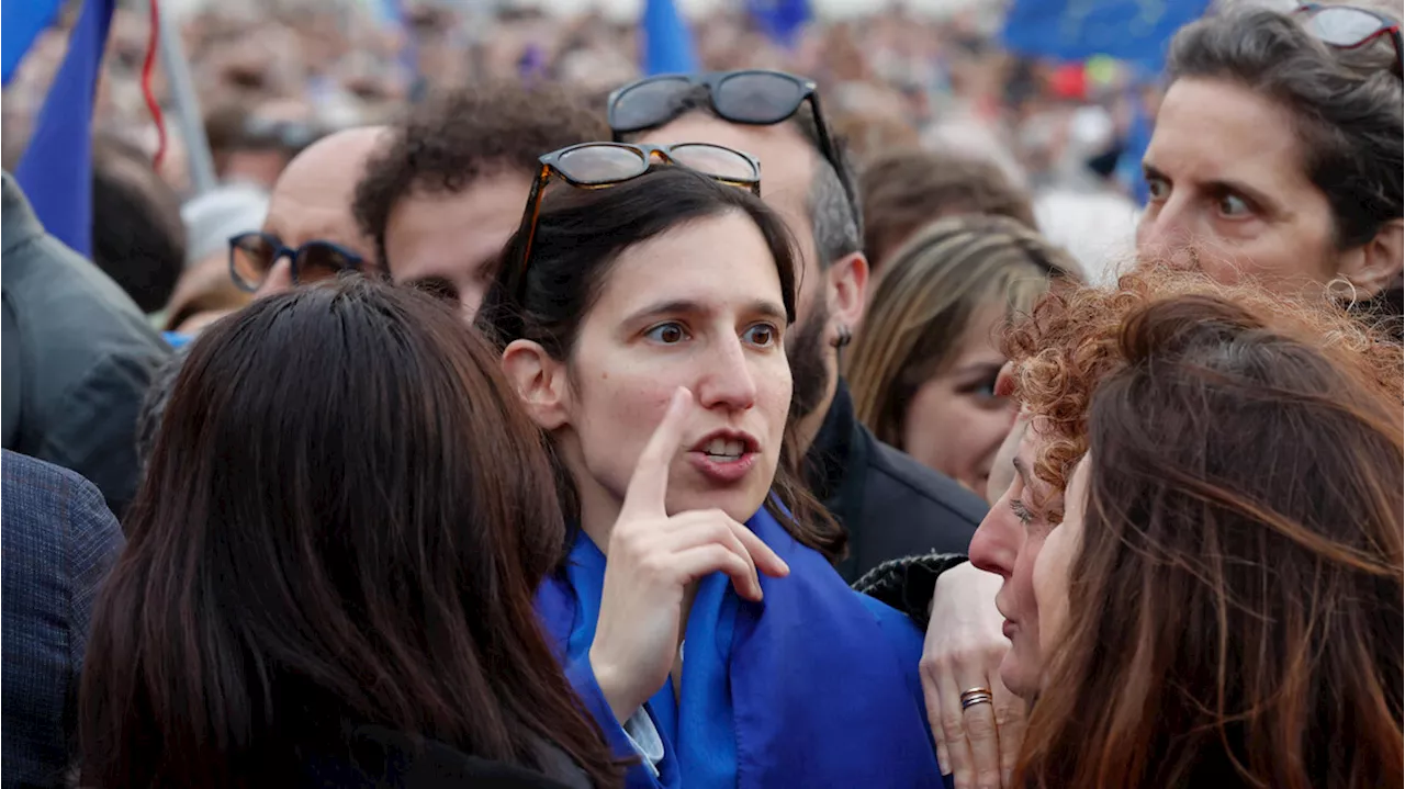 Il Pd rischia la conta in Parlamento sulla risoluzione, trattativa non stop