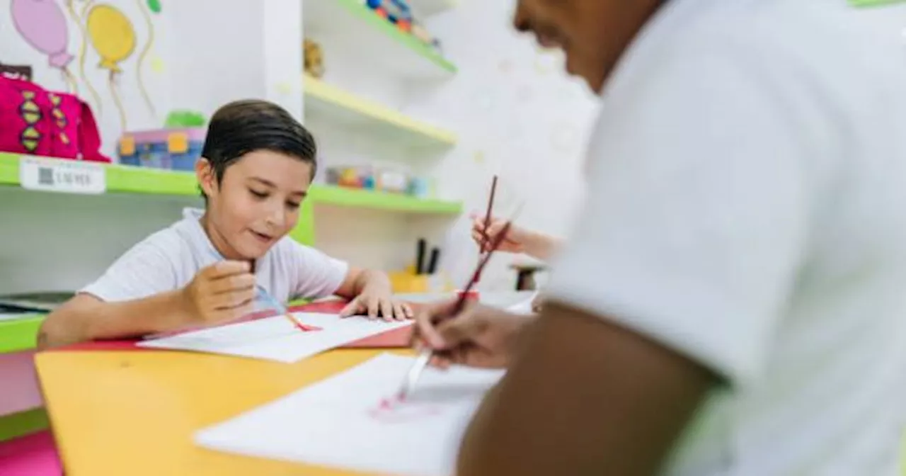 Decretan DÍA CÍVICO para el martes 18 de marzo y estos colegios SUSPENDEN las clases