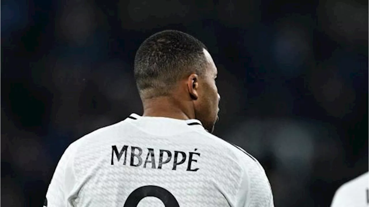 Mbappe assicura: 'Non sputerei nella mia mano prima di stringerla ad Al Khelaifi'