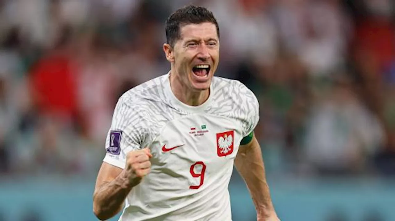Polonia, Lewandowski punta in alto: '100 gol in Nazionale obiettivo allettante, non dirò di no'