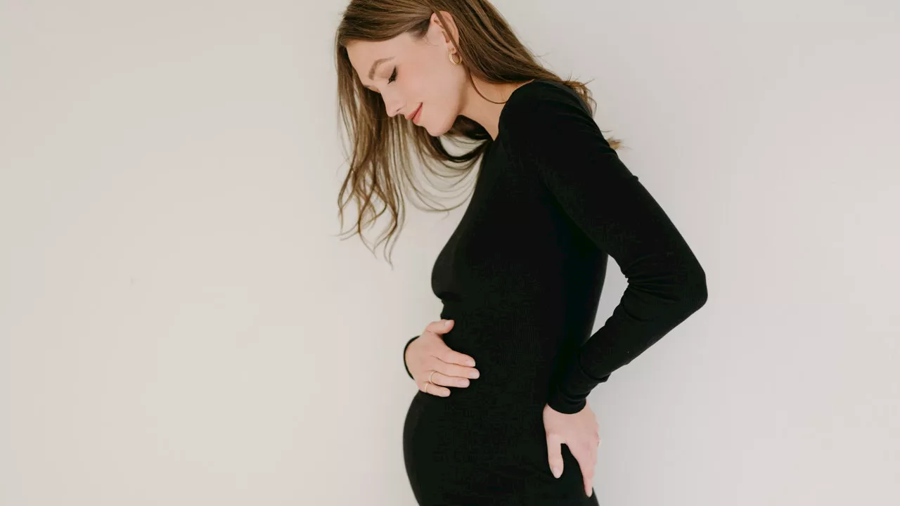 Exclusive: Karlie Kloss Is Pregnant With Her Third Child