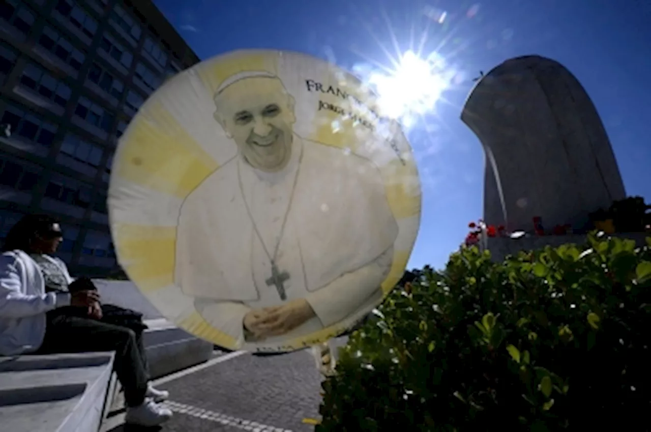 Pope Francis stable after third night without oxygen mask, Vatican says recovery gradual