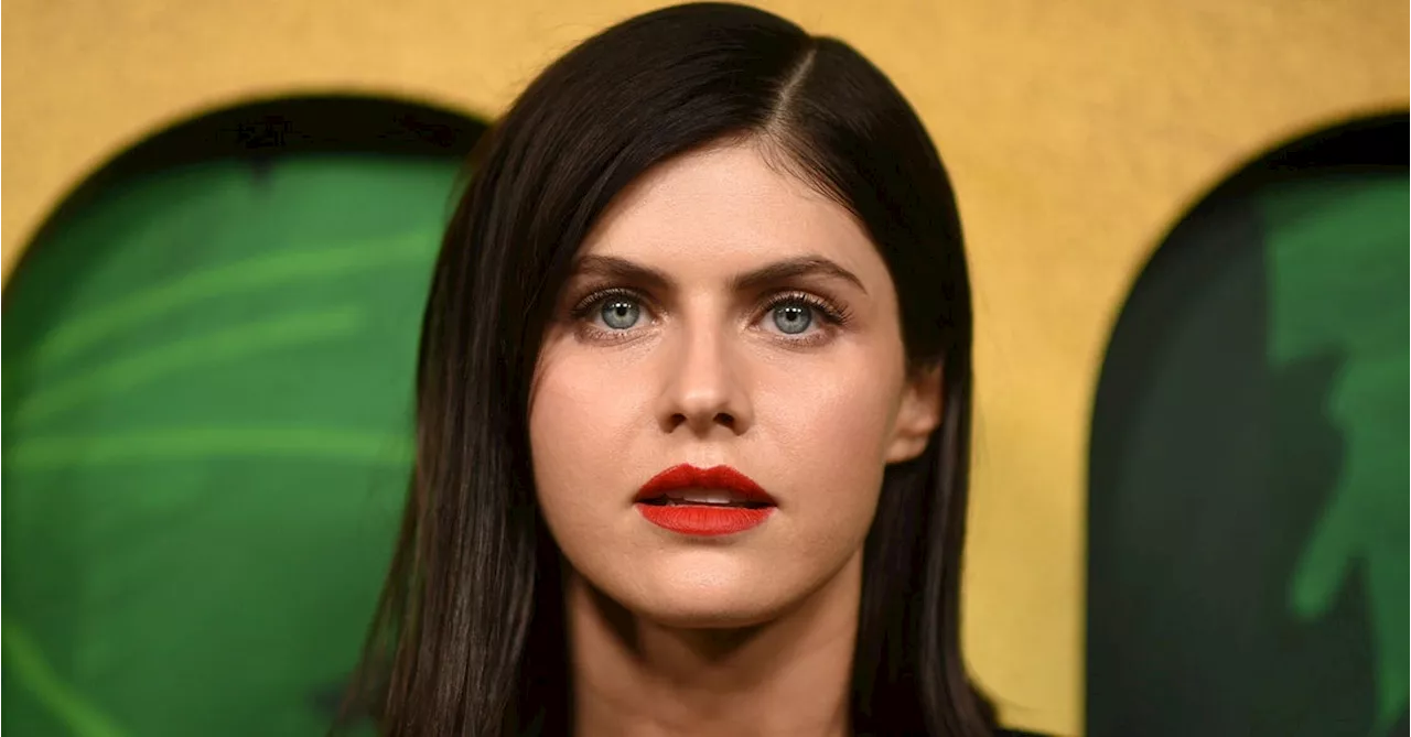 Alexandra Daddario Addresses Rumors About Her Acting Abilities