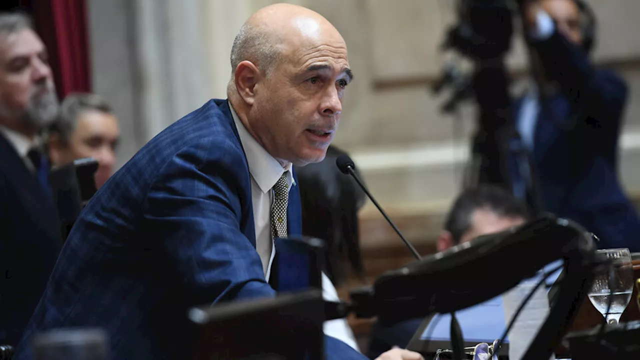 'Si el Senado los rechaza, no deberían seguir'