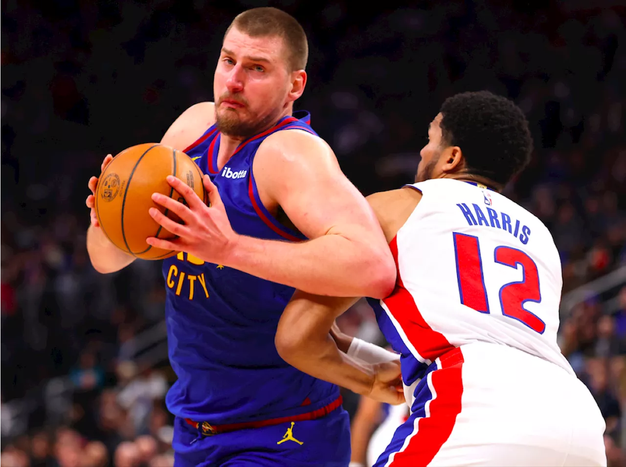Nikola Jokic powers Denver past Detroit