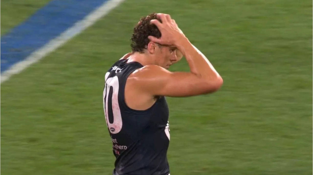 Carlton superstar Charlie Curnow given an ‘old-fashioned bath’ as Hawthorn march on