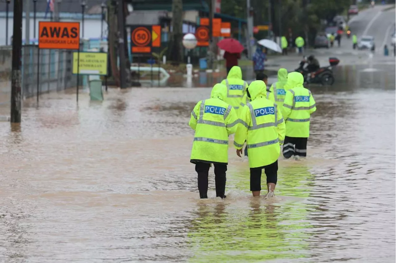 Floods: 1,015 victims placed at relief centres in Johor