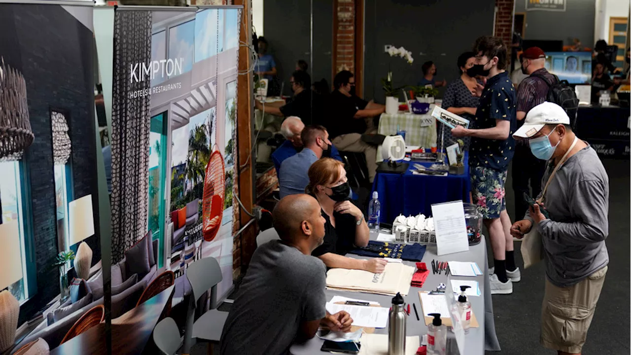 2/3 of survey respondents expect unemployment to worsen over next year, report says
