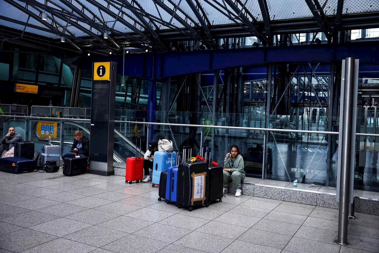 Incendio a Londra Heathrow, aeroporto riapre domani: le news
