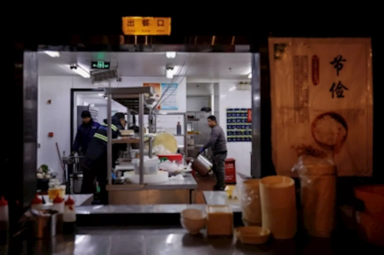 Too many cooks, not enough diners: China’s restaurant boom goes bust