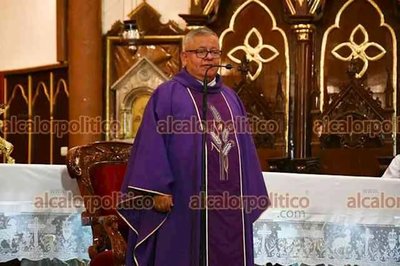 Damos gracias a Dios porque el Papa va mejorando: párroco José Ignacio Barrera