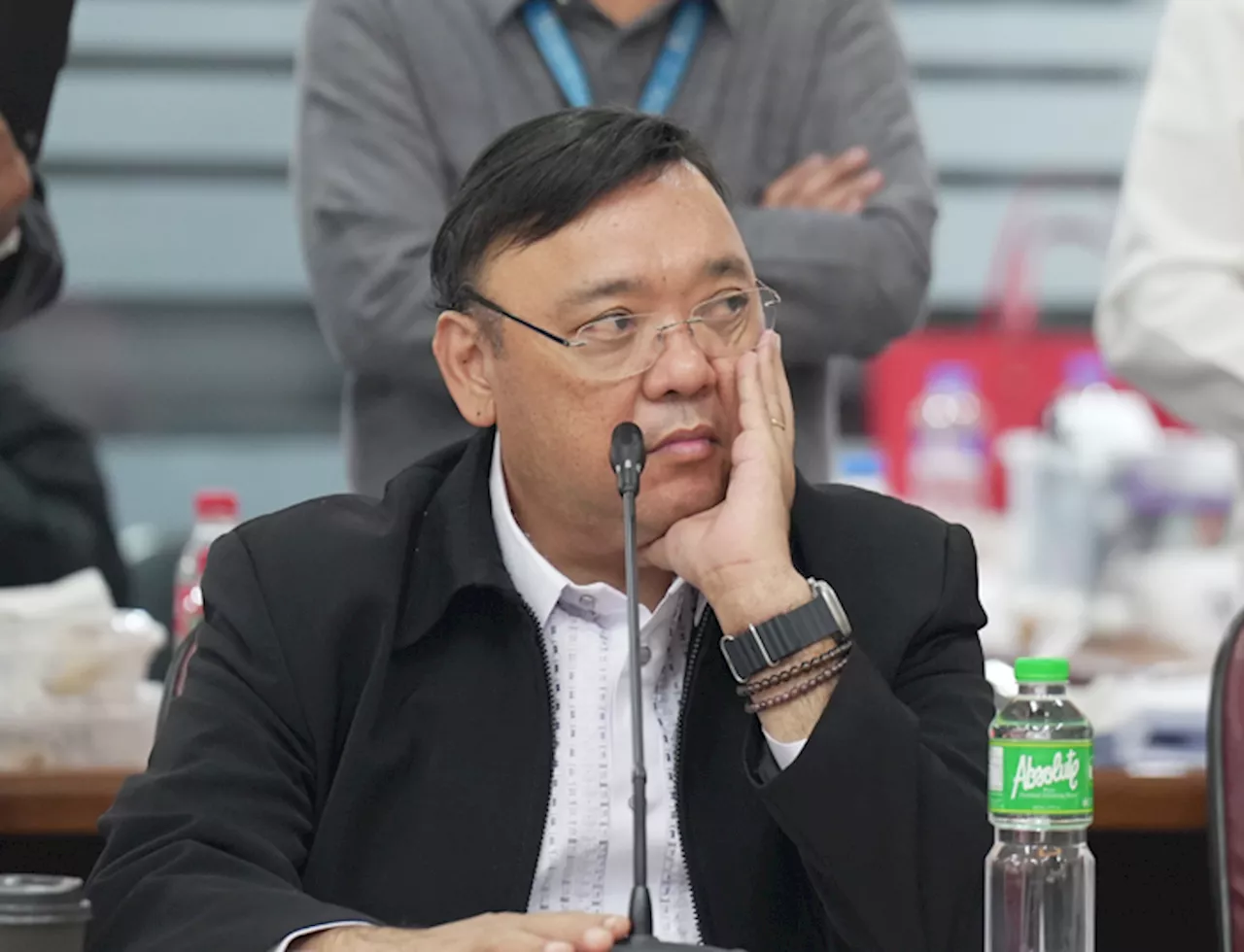Online petition vs. Roque bid gains ground