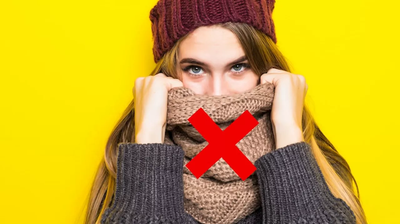 Adiós a las bufandas tradicionales: el accesorio mucho más abrigado que es tendencia para el invierno 2025