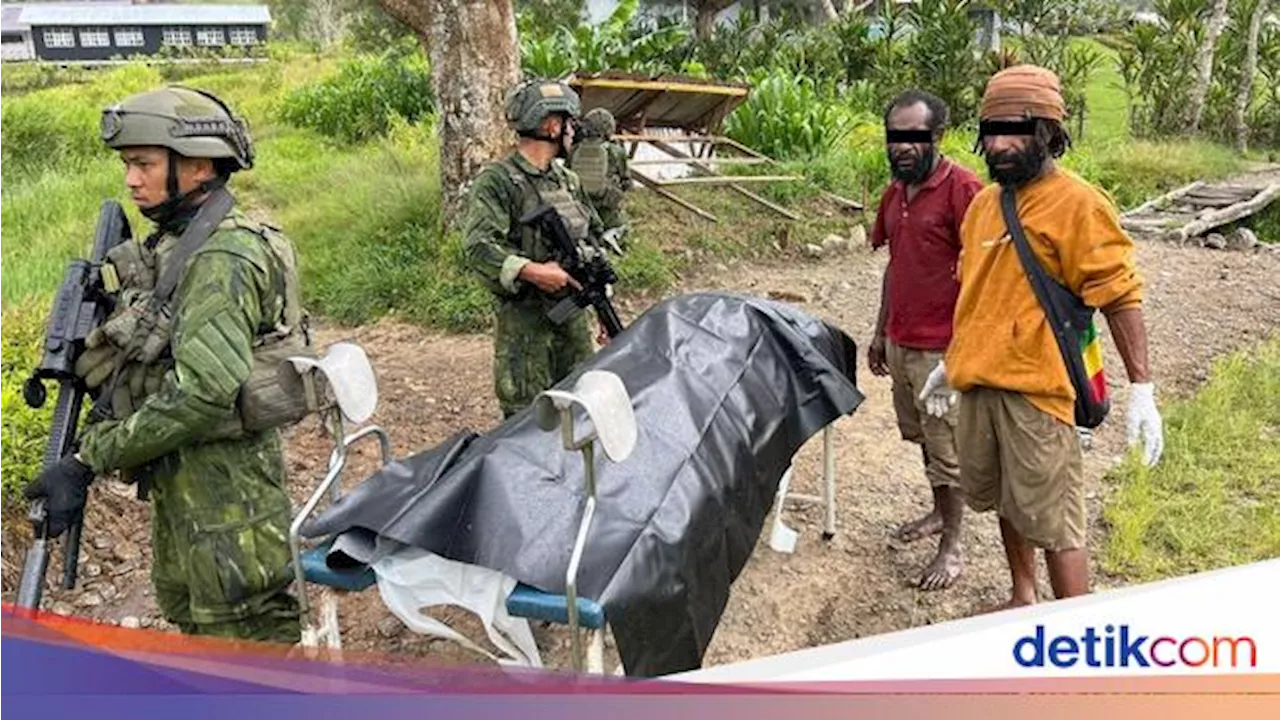 Jenazah Guru yang Tewas Ditebas OPM Diantar Pejabat Pemprov Papua Pegunungan