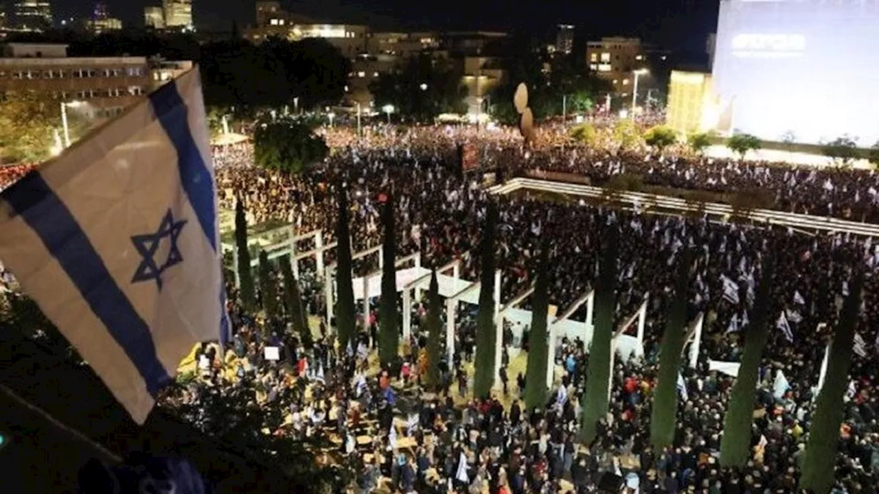 100.000 Warga Israel Berdemo Desak Netanyahu Hentikan Serangan Israel ke Gaza