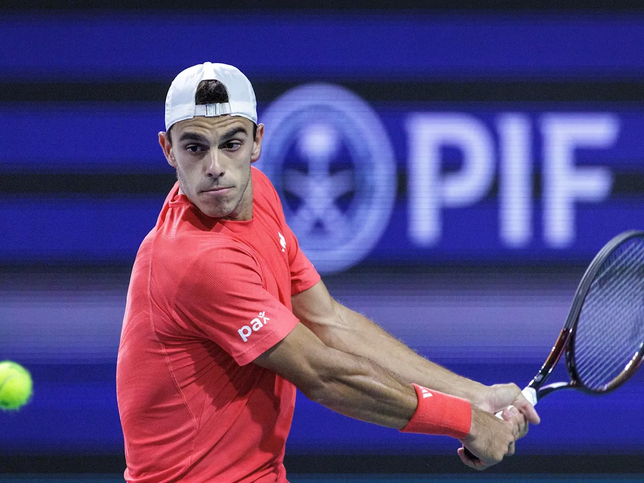 Fran Cerúndolo no aflojó tras la tormenta y completó la paliza a Ruud para meterse en los cuartos de final del Masters 1000 de Miami
