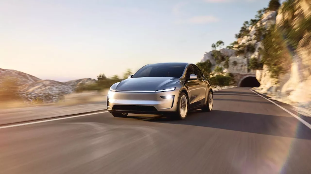 Crisi Tesla: Model Y è ancora l’elettrica più venduta in Europa, ma ID.4 si prepara al sorpasso
