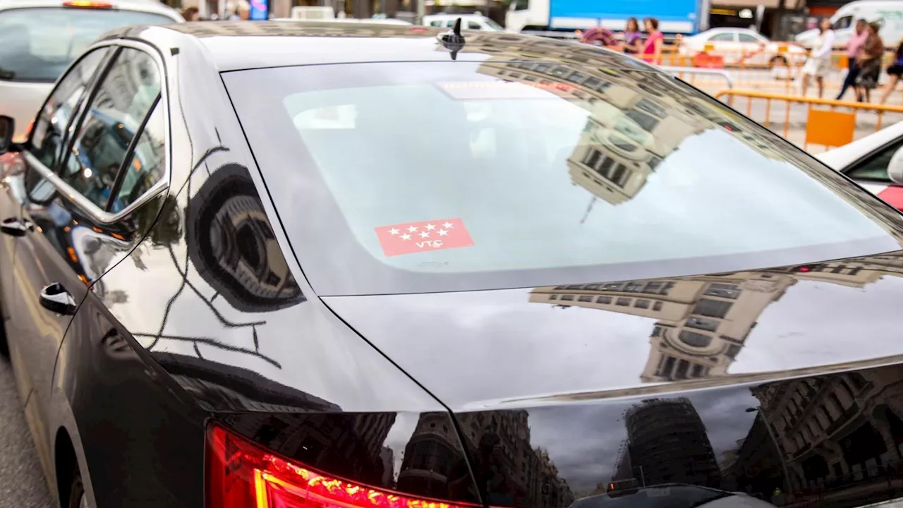 La CNMC archiva una denuncia del sector del taxi contra Uber, Cabify y Bolt por competencia desleal y pactar precios
