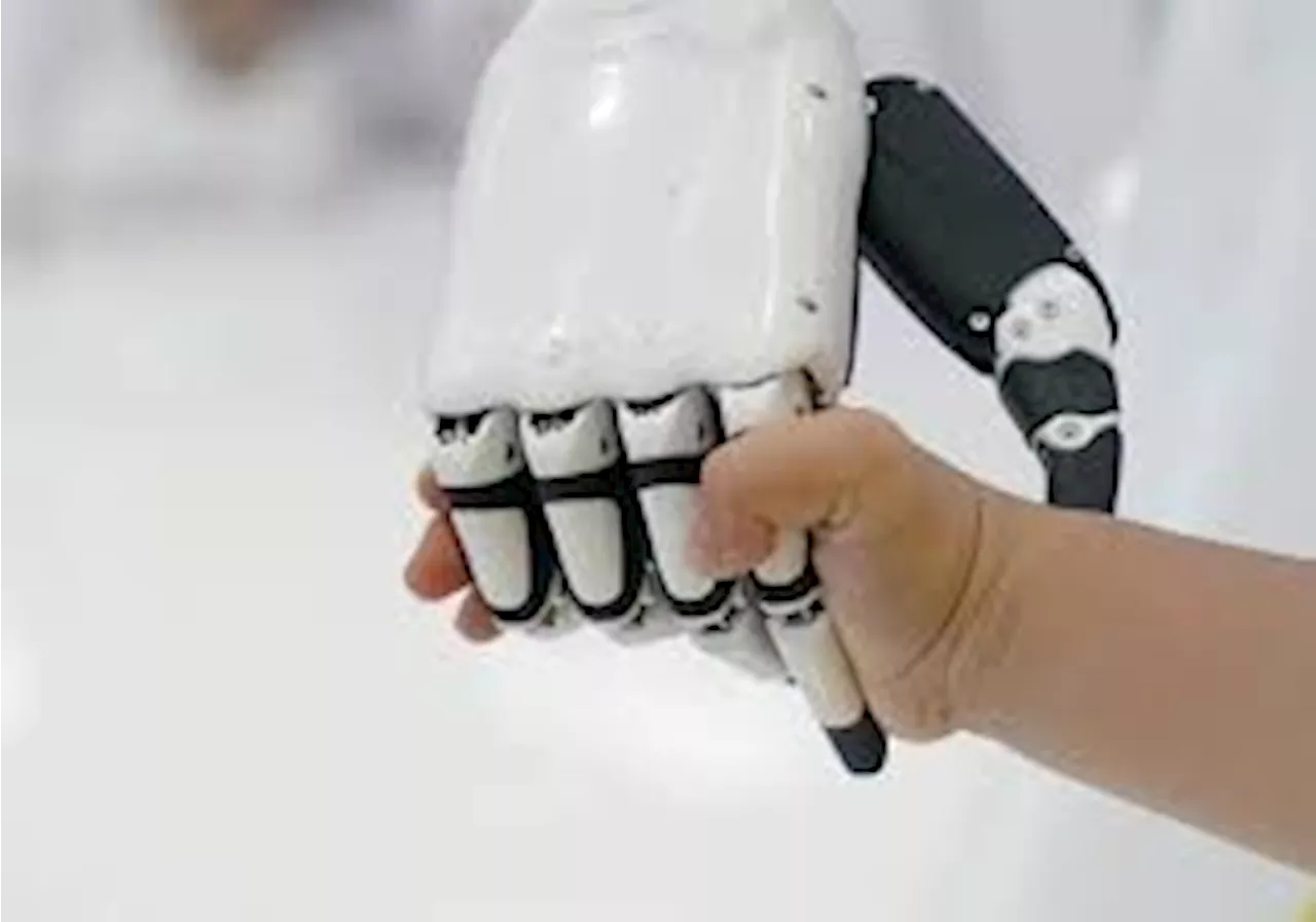 China scientists develop human-like robotic hand with smart palm-finger coordination