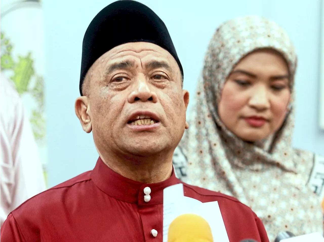 Over 100 Tapah roadside hawkers to be relocated