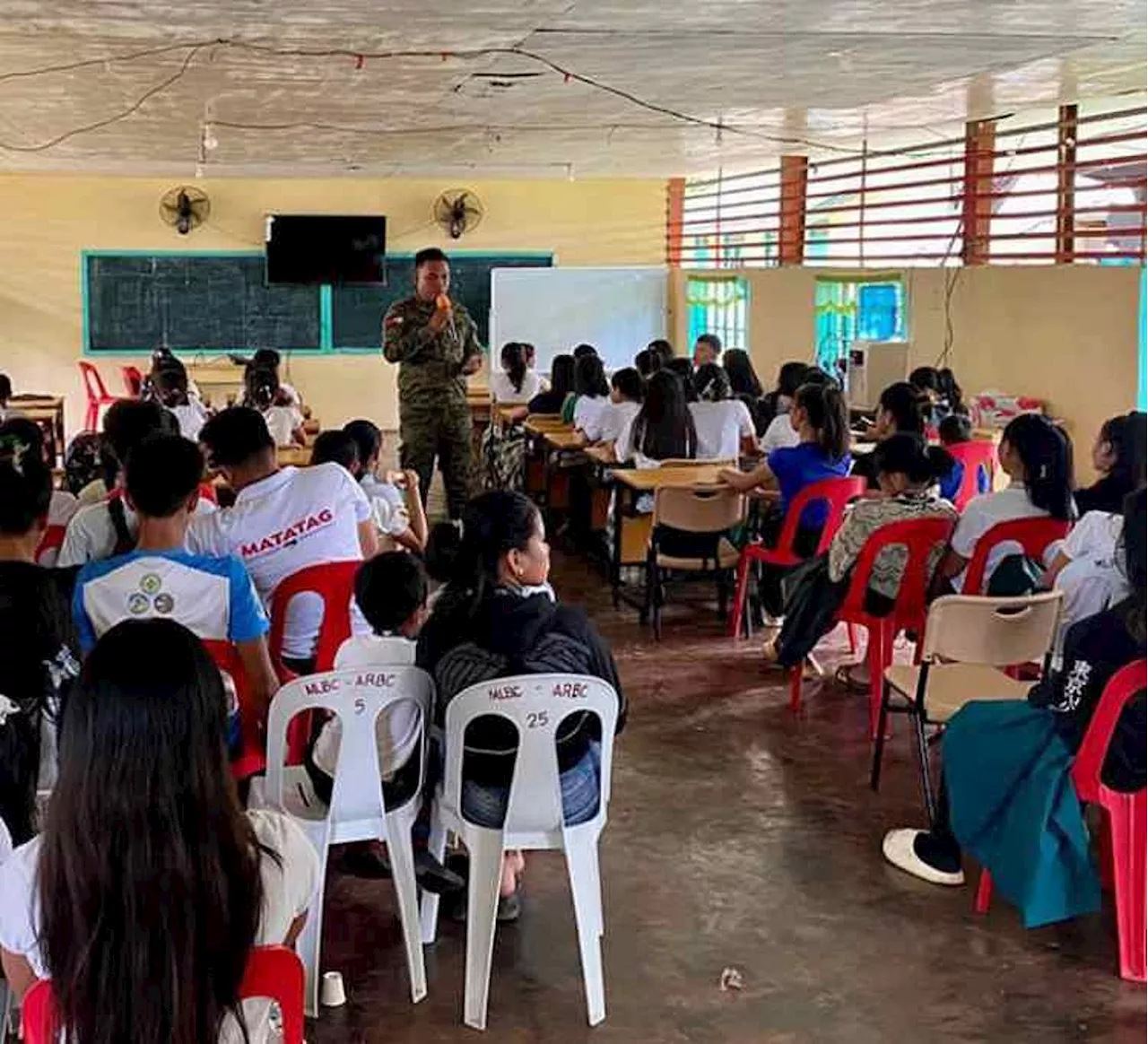 53IB conducts PCVE symposium in Zamboanga del Sur school