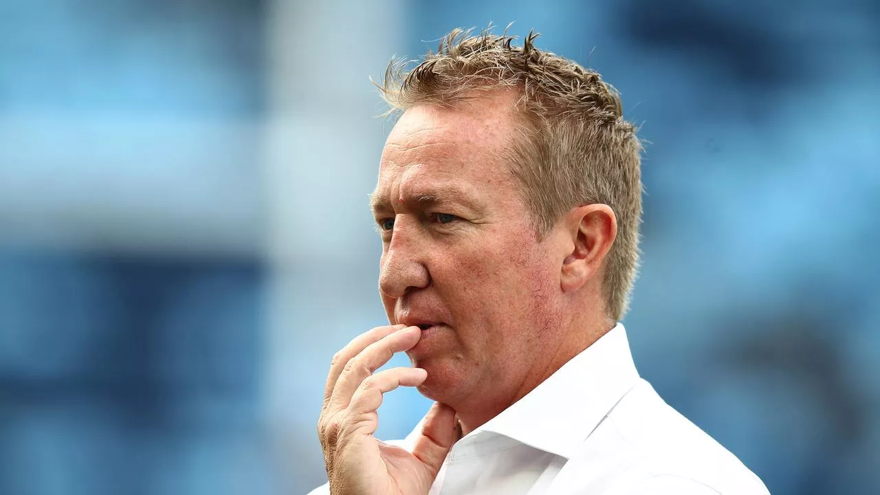 ‘Got to look at it’: Robbo responds over DCE swoop as Roosters refuse to rule out move