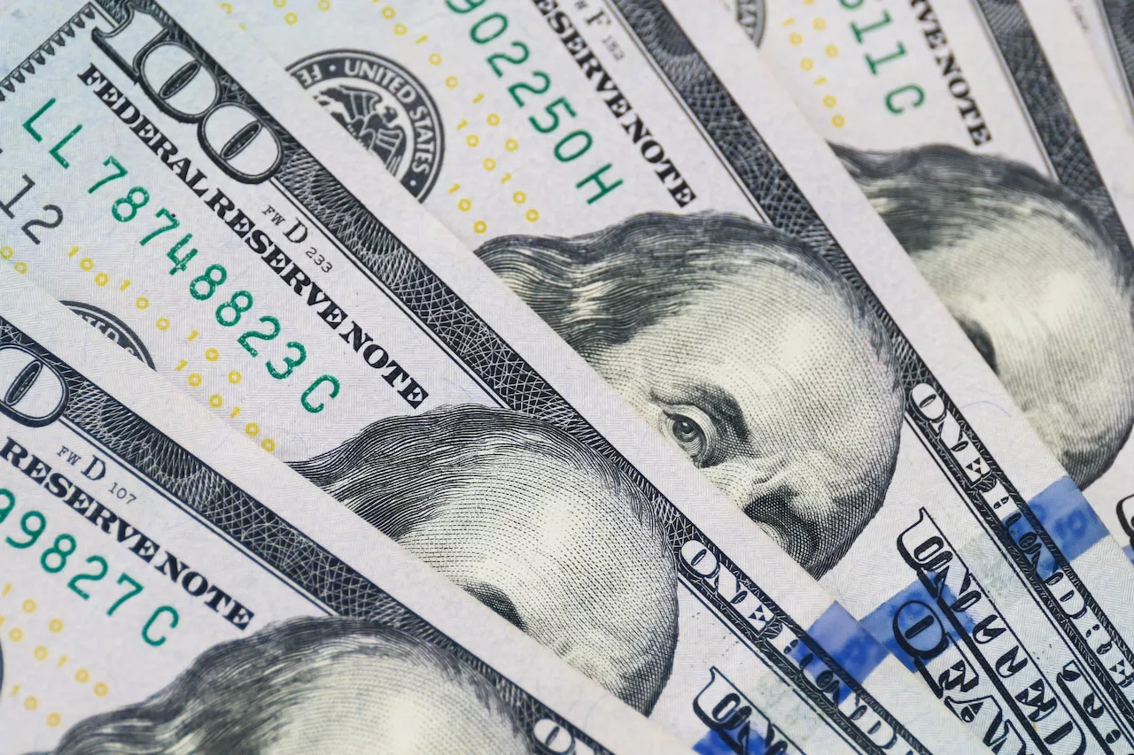 Travel agent stole nearly $900K by impersonating acquaintances, defrauding clients, cops say