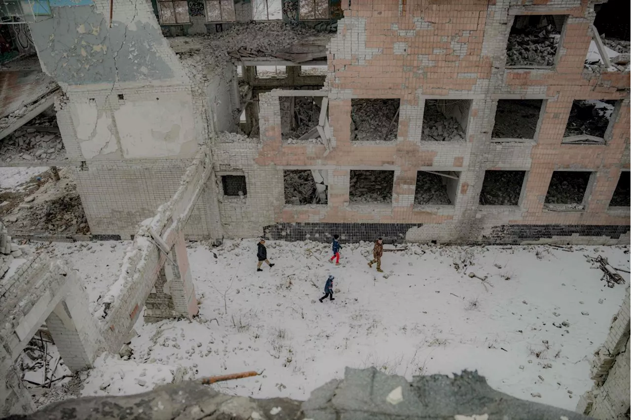 ‘Under my wing’: Mums and daughters are serving together in Ukraine
