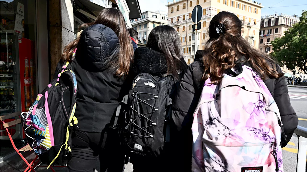 'Il ciclo non è una scelta!', i tampon box alle superiori