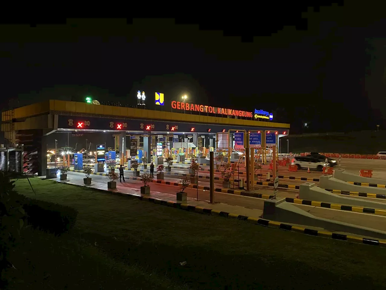 Volume Kendaraan Meningkat, ”One Way” Diberlakukan di Jateng