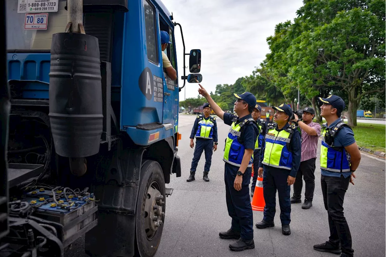 Running a red light the most common offence during Ops HRA in Selangor