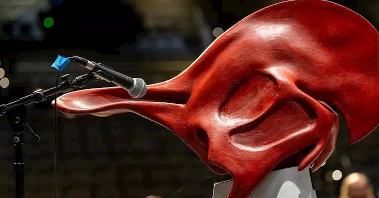 This Crazy Instrument Lets Us Hear How Dinosaurs Might Have Sounded