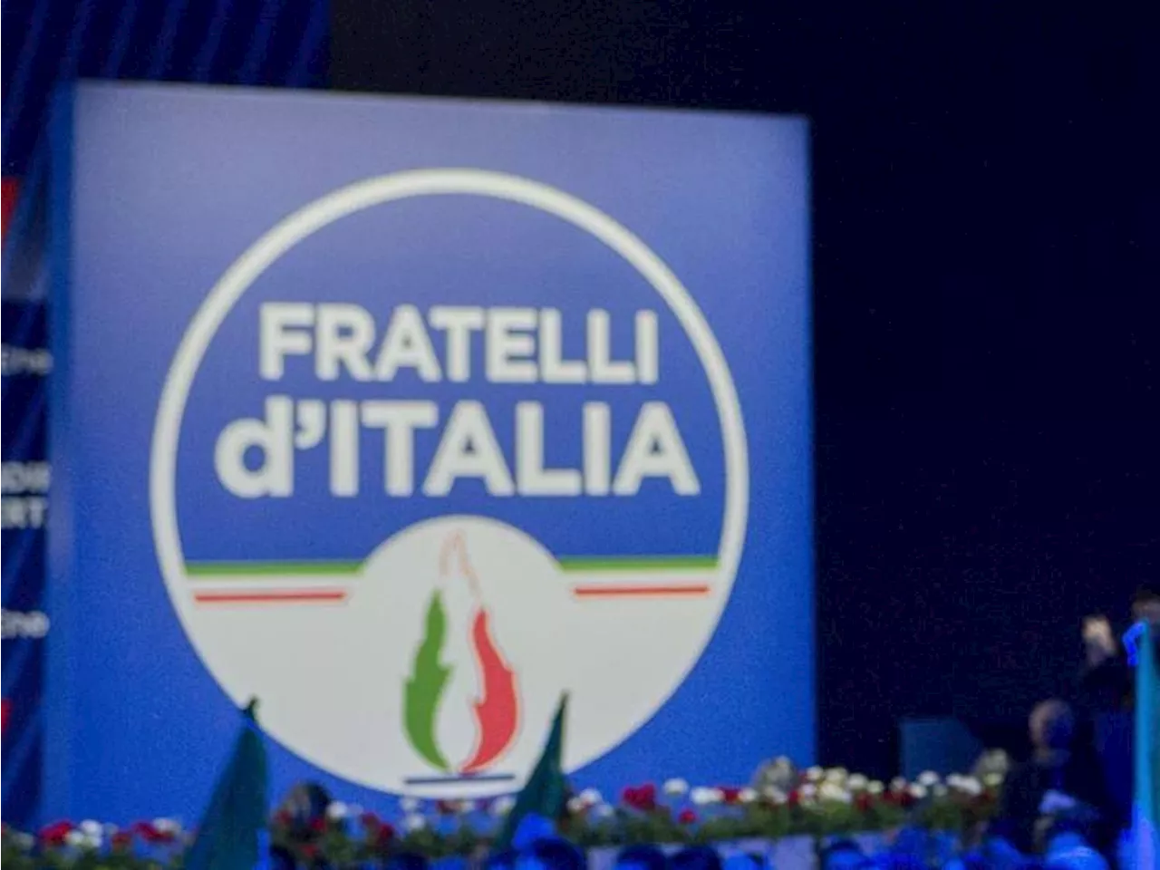 Meloni prima tra i leader ma in calo, Tajani rimonta e FdI ancora in testa: l'analisi