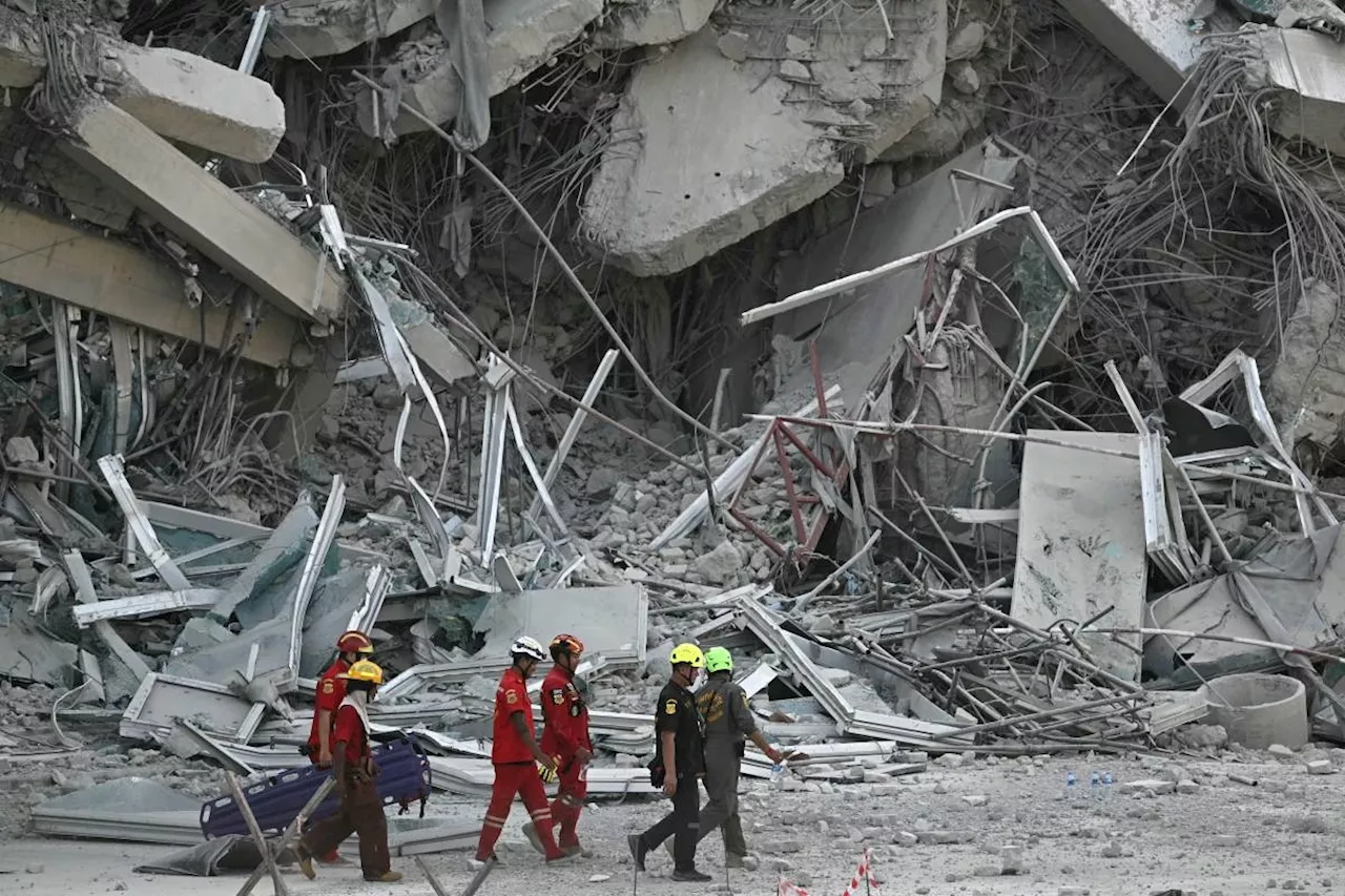 Bangkok tower gone 'in blink of an eye'