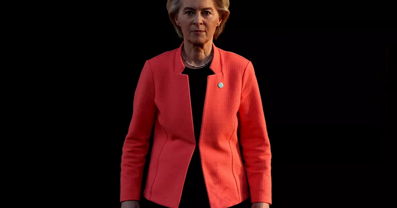 Auto, Ursula von der Leyen: "Neutralità tecnologica entro il 2035"