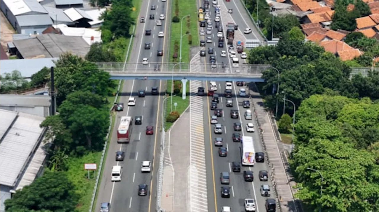 Arus Mudik Lebaran di Tol Mulai Landai, One Way Nasional Resmi Dihentikan