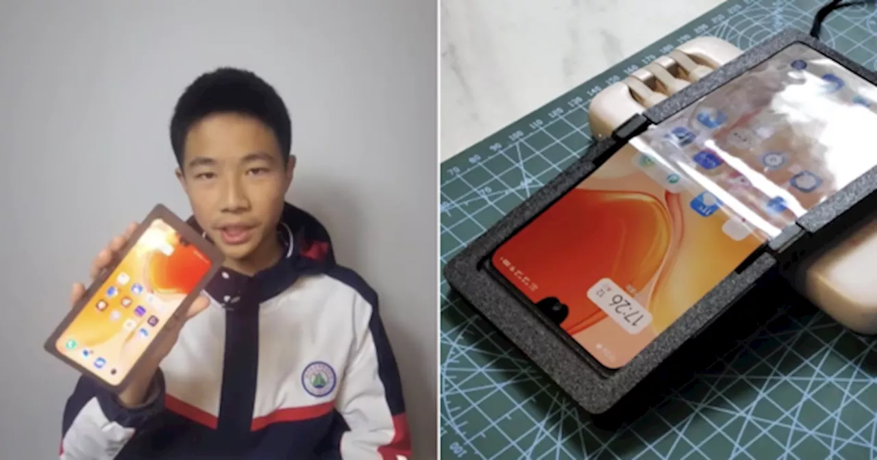 Chinese Teenager Builds Foldable Phone From Scratch With 3D Printer