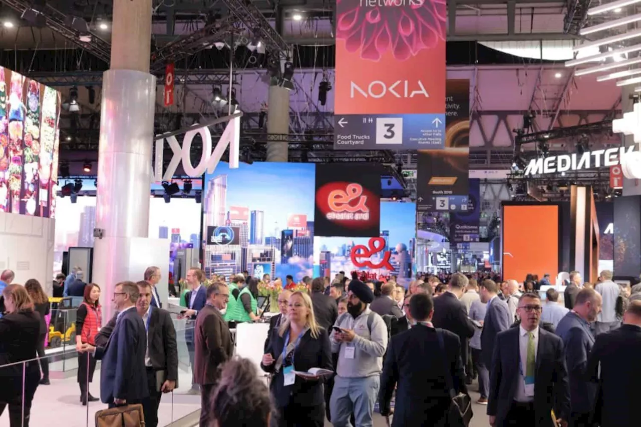 MWC 2025: Phones, wearables, robots and AI in Barcelona [VIDEOS]