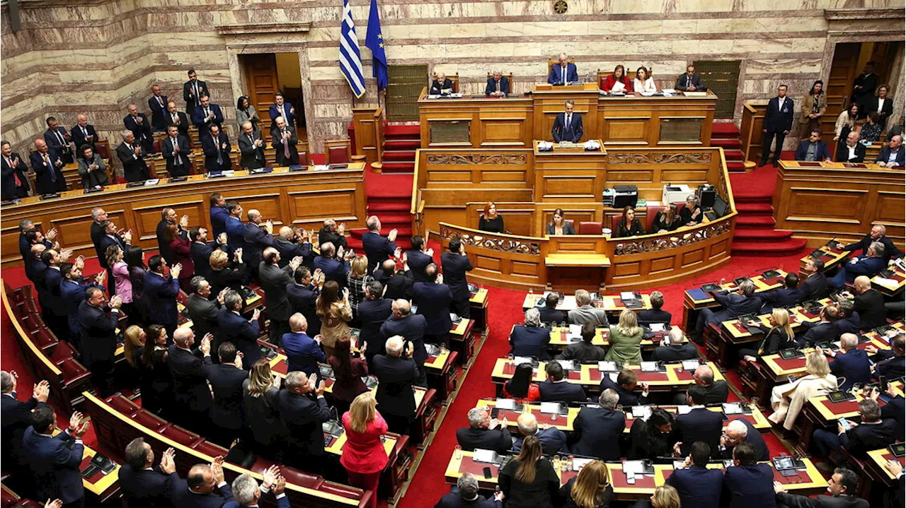 Grecia: indagine parlamentare su supervisore ai soccorsi a Tebi