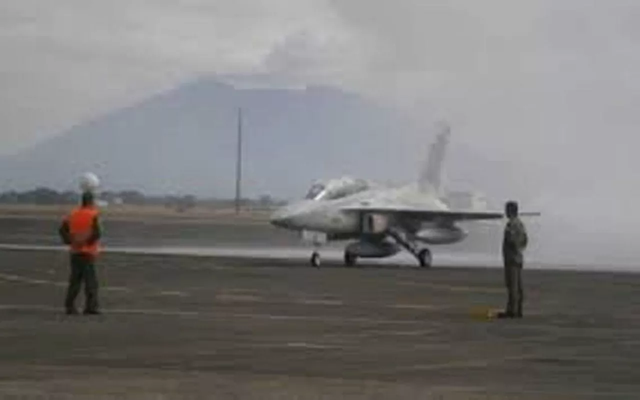 Fighter jet, dead pilots recovered