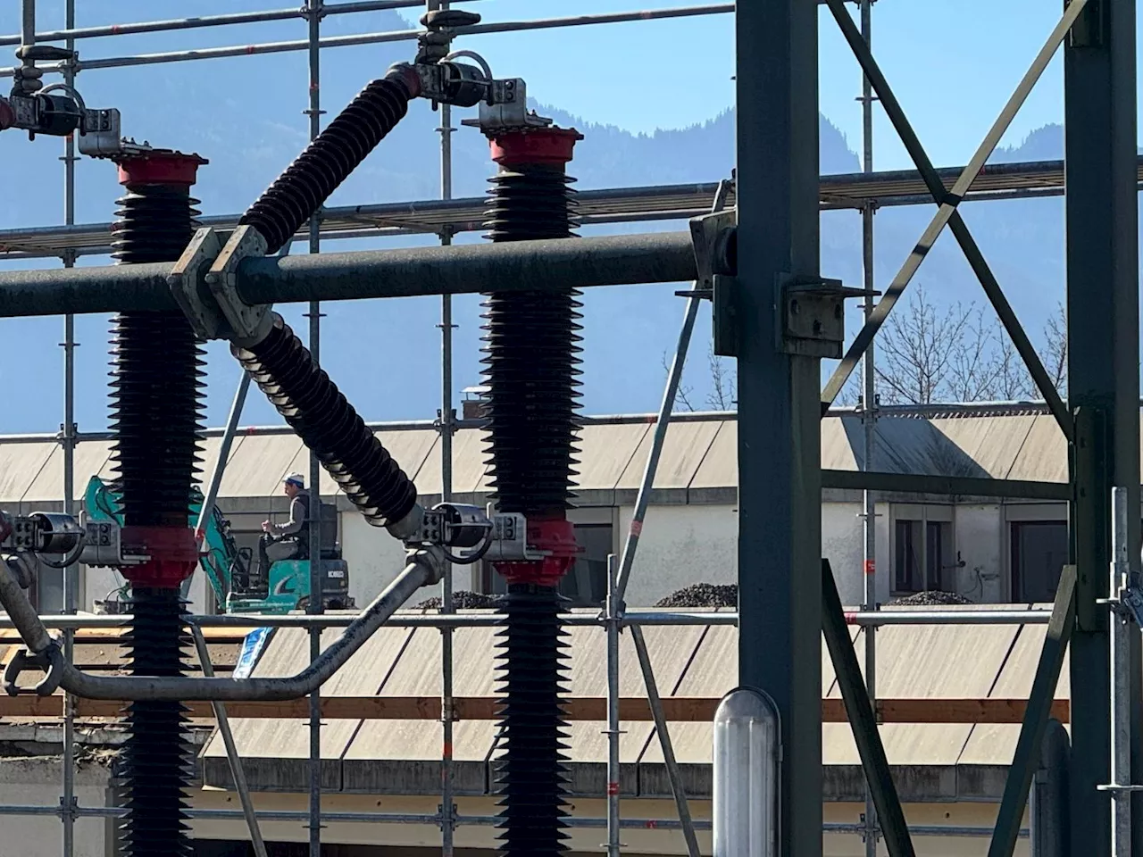 Bagger rollen an: Dornbirns Umspannwerk wird abgerissen – Millionenprojekt für die Zukunft!