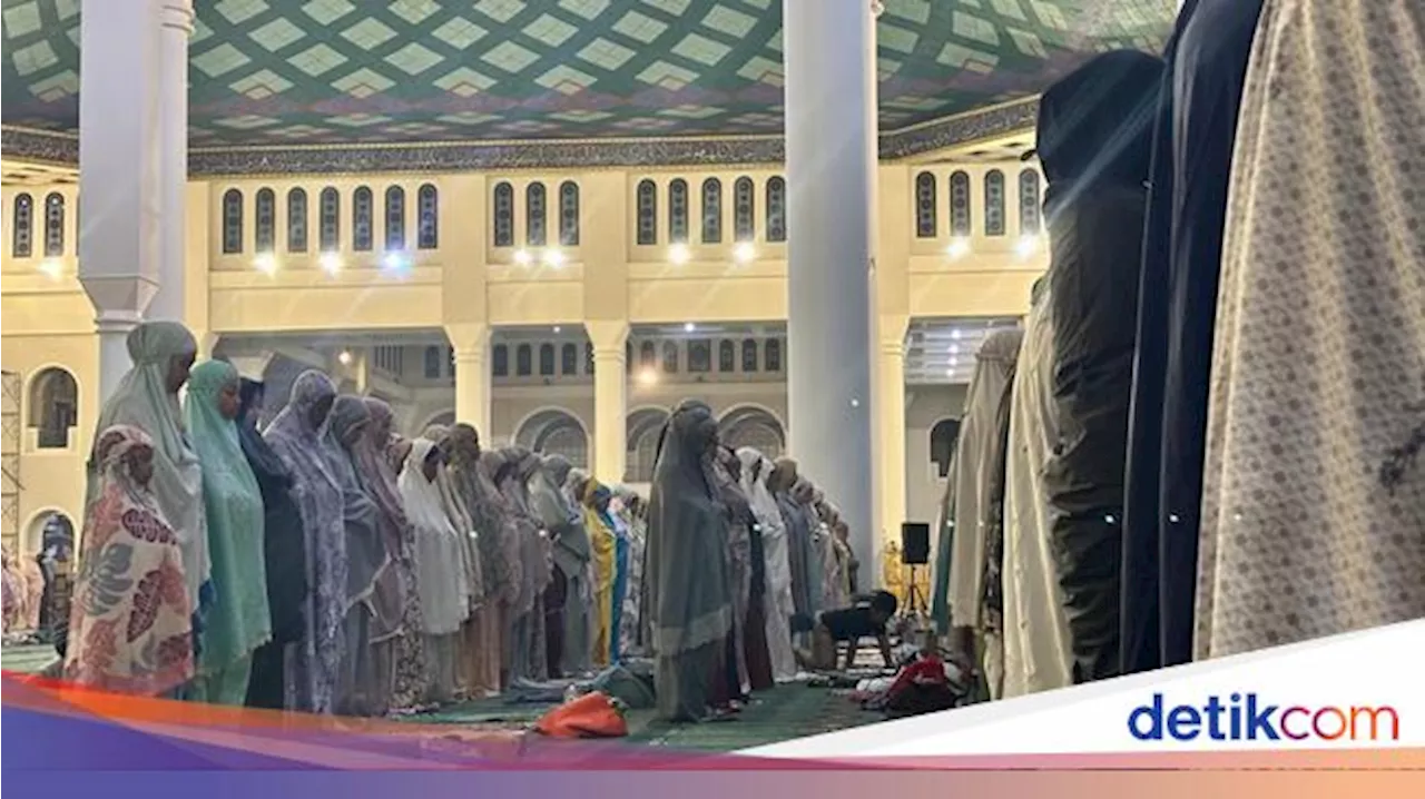 Niat Sholat Tarawih Lengkap dengan Jumlah Rakaat dan Tata Caranya