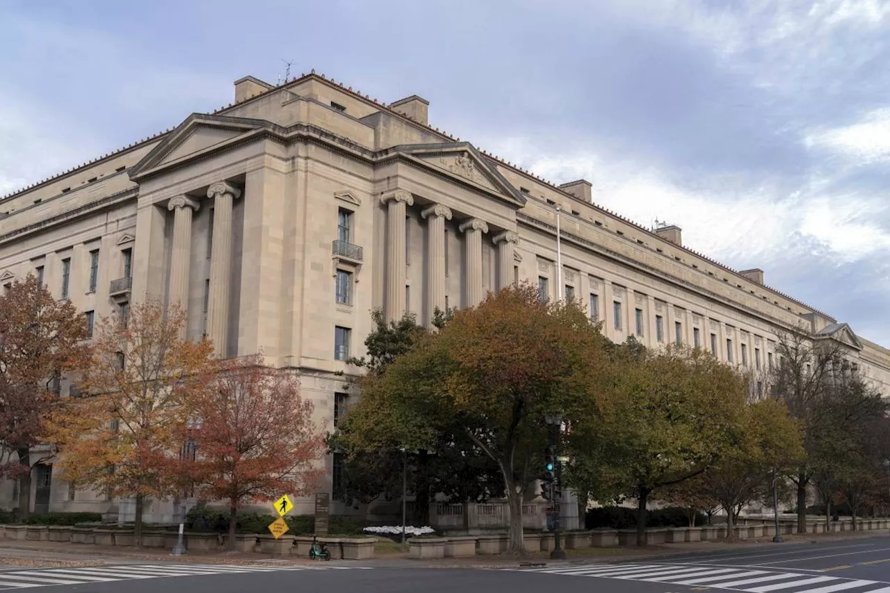 US charges Chinese hackers, government officials in broad cybercrime campaign