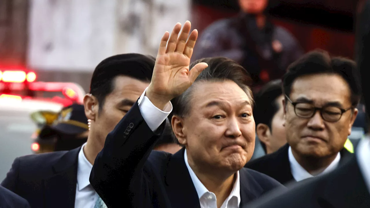 Un tribunal pone en libertad al presidente de Corea del Sur, detenido por declarar la ley marcial