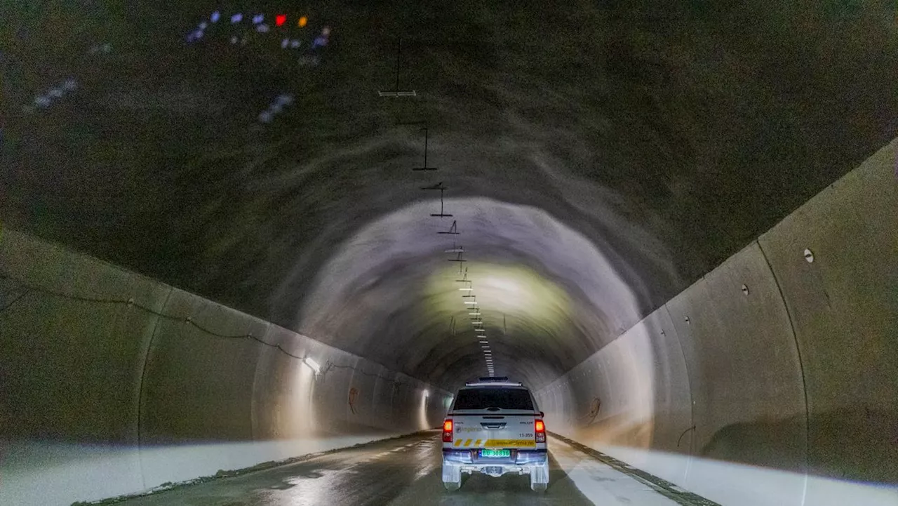 Vegvesenet: Undersøker avvik i 77 tunneler – deler har falt ned